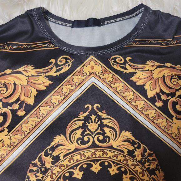 T-shirt - Picture 4 of 4